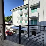 Homely Flat Close To The Beach - Beahost Rentals