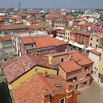 Homely Flat Close To The Beach - Beahost Rentals